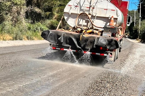 <strong>MOP aplicara  supresor de polvo en Ruta Torobayo – Curiñanco en la costa de Valdivia</strong>